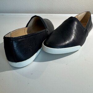 Frye Black Leather Slip-On Sneakers – Chic, Comfy, Casual Cool (Size 9.5)